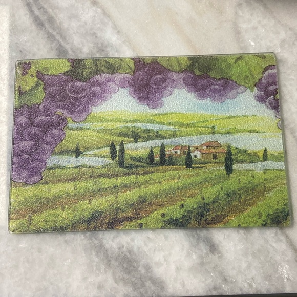 Grapevine Country Glass Cutting Board - Picture 1 of 5